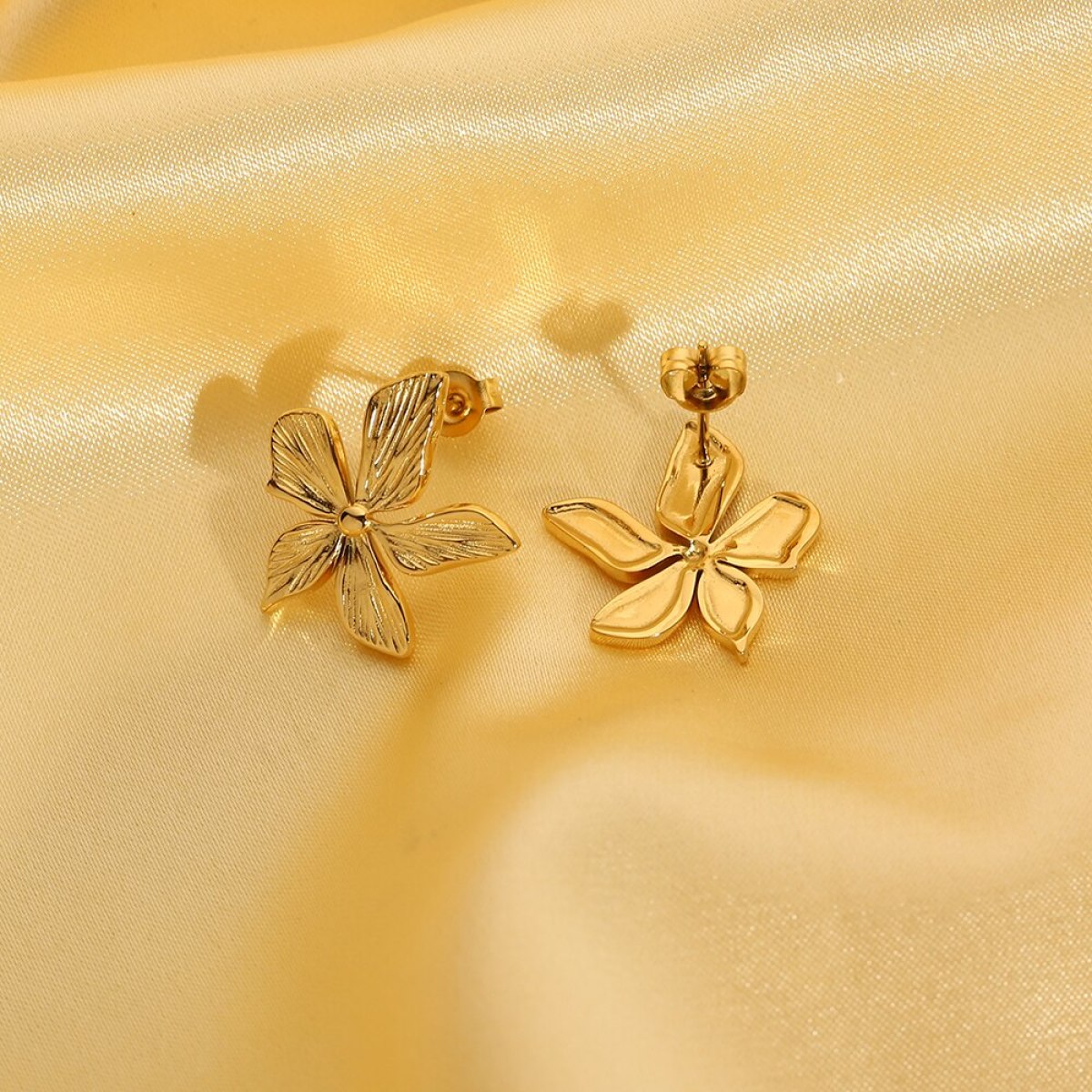 Flower Stud Earrings