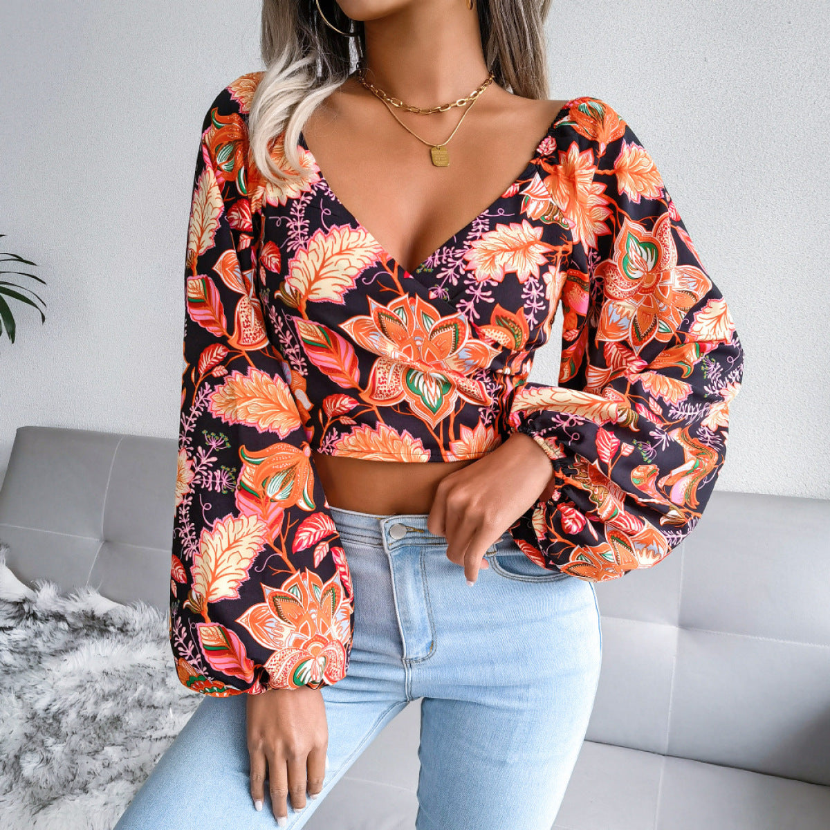 Floral Deep V-Neck Balloon Long-Sleeved Crop Top