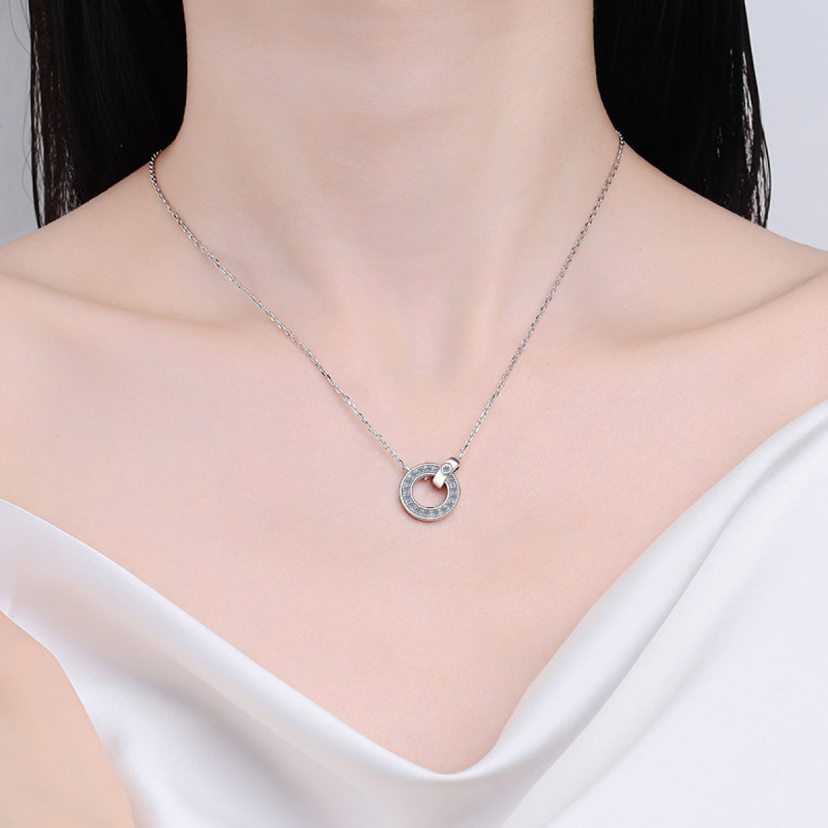 Sterling Silver Moissanite Circle Pendant Necklace