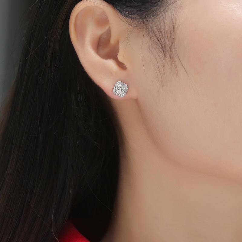 Flower-Shaped Sterling Silver Moissanite Stud Earrings