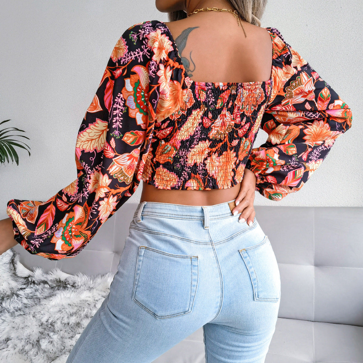 Floral Deep V-Neck Balloon Long-Sleeved Crop Top