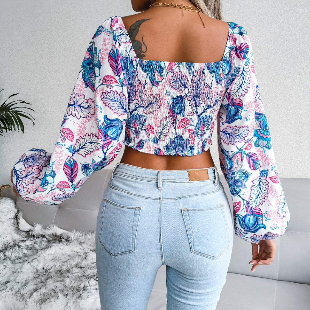 Floral Deep V-Neck Balloon Long-Sleeved Crop Top