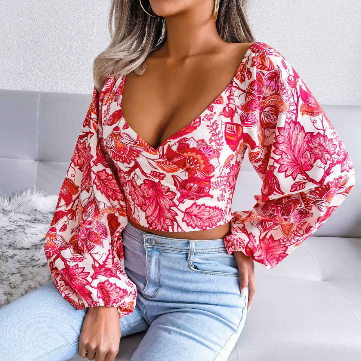 Floral Deep V-Neck Balloon Long-Sleeved Crop Top